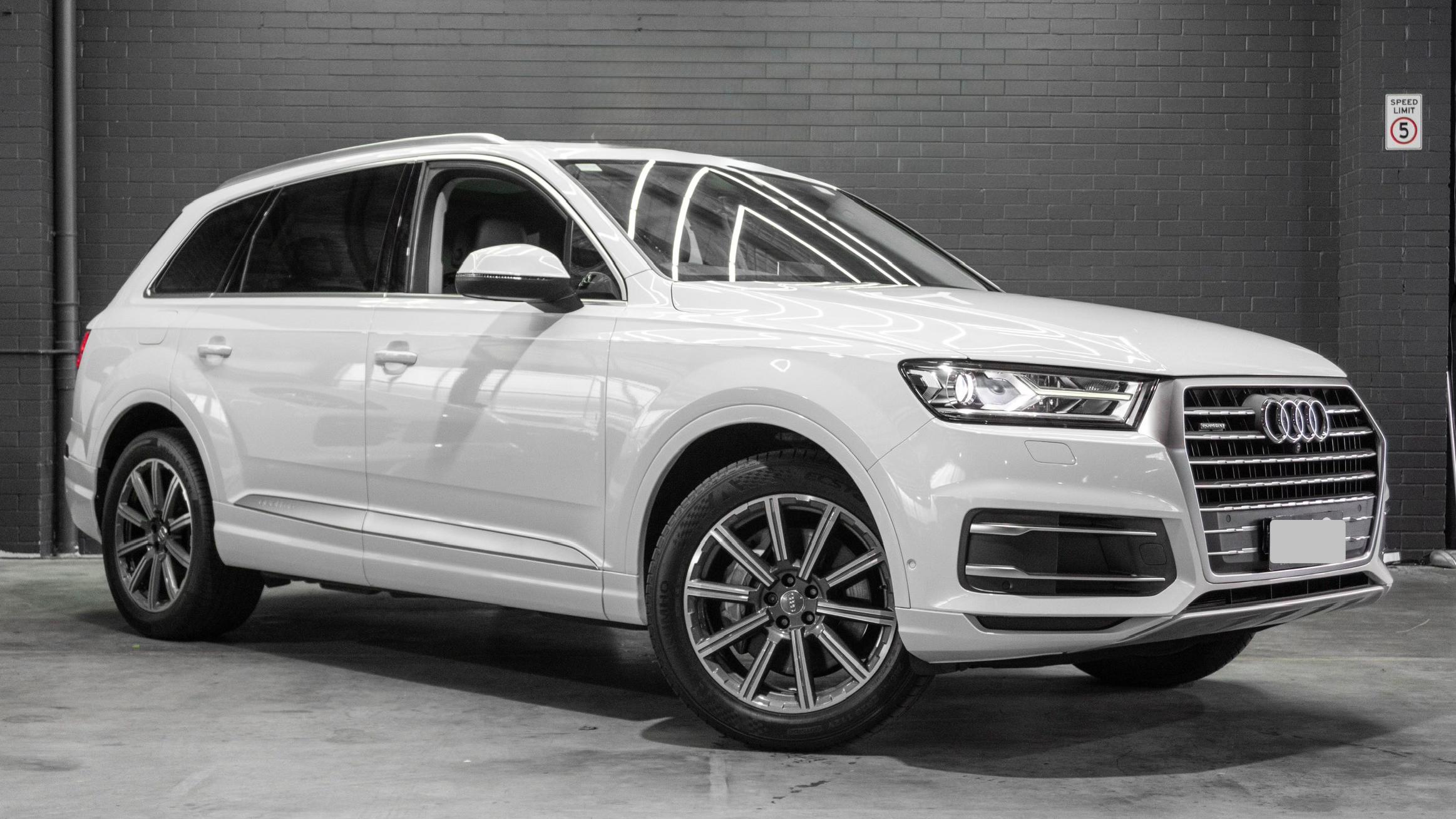 Audi Q7 2017 in Chapel Hill