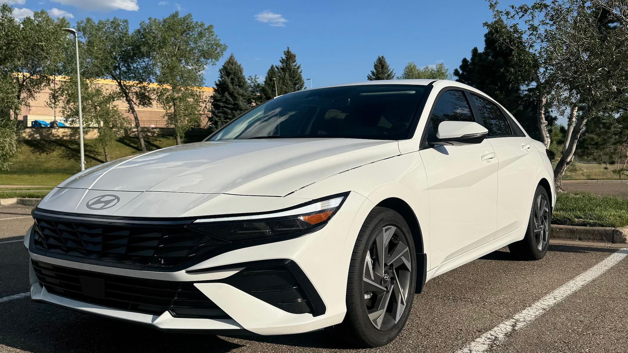 Hyundai Elantra 2025 in Denver, CO