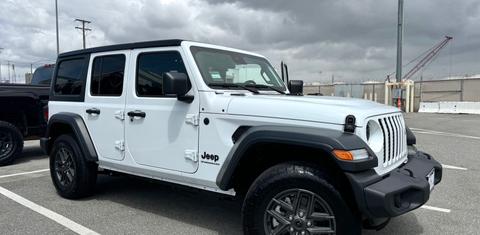 Jeep Wrangler 2024 rental in Honolulu, HI by Hanyu Z. | Turo