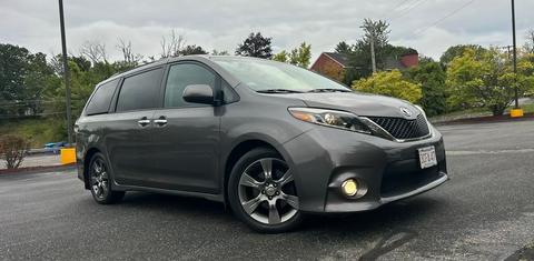 Toyota Sienna 2016