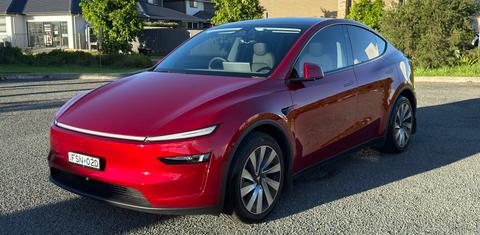 Tesla MODEL Y 2025