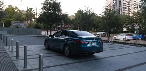 Toyota Camry Hybrid 2026