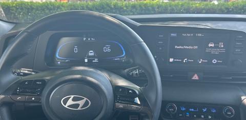 Hyundai Elantra 2025