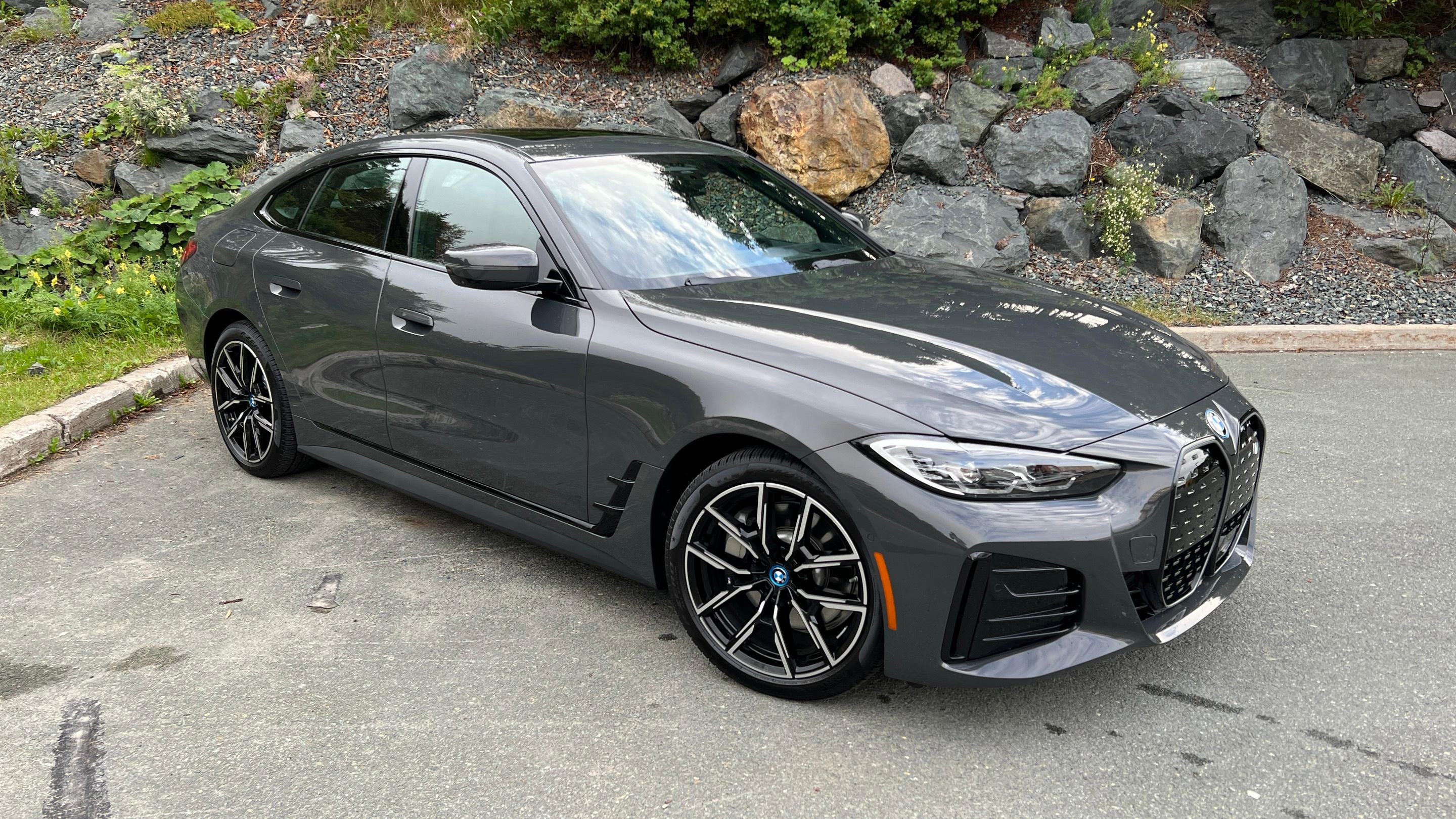 BMW i4 2023 à St. John's, NL
