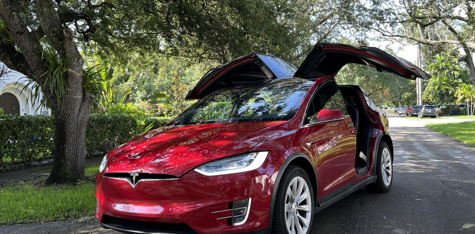 Tesla Model X 2019 in Richmond, BC