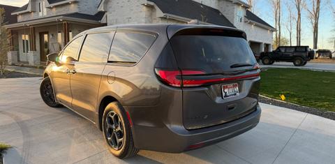 Chrysler Pacifica 2022