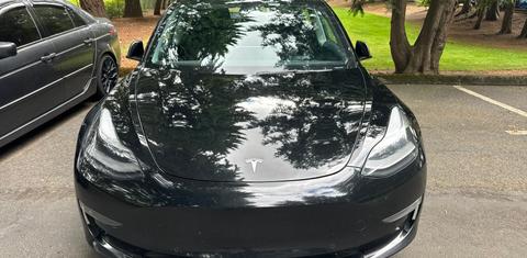 Tesla Model 3 2022