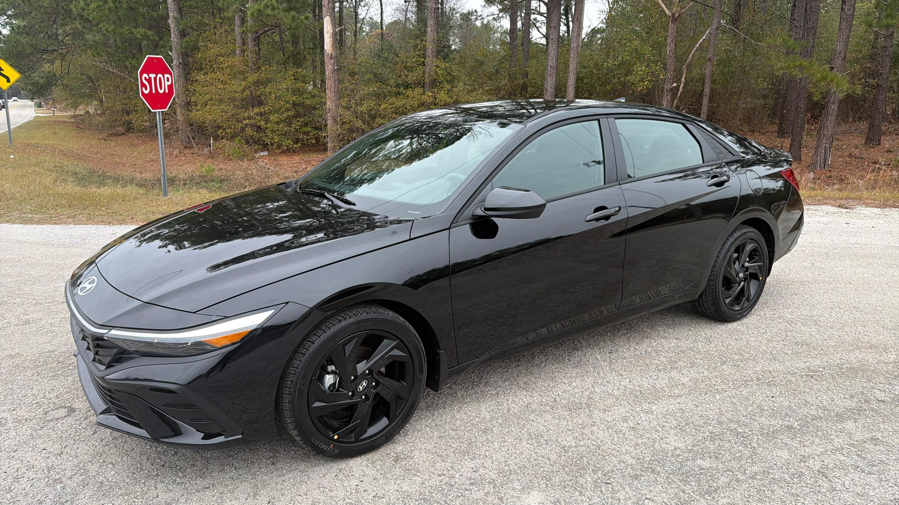 Hyundai Elantra 2025 in Blythewood, SC