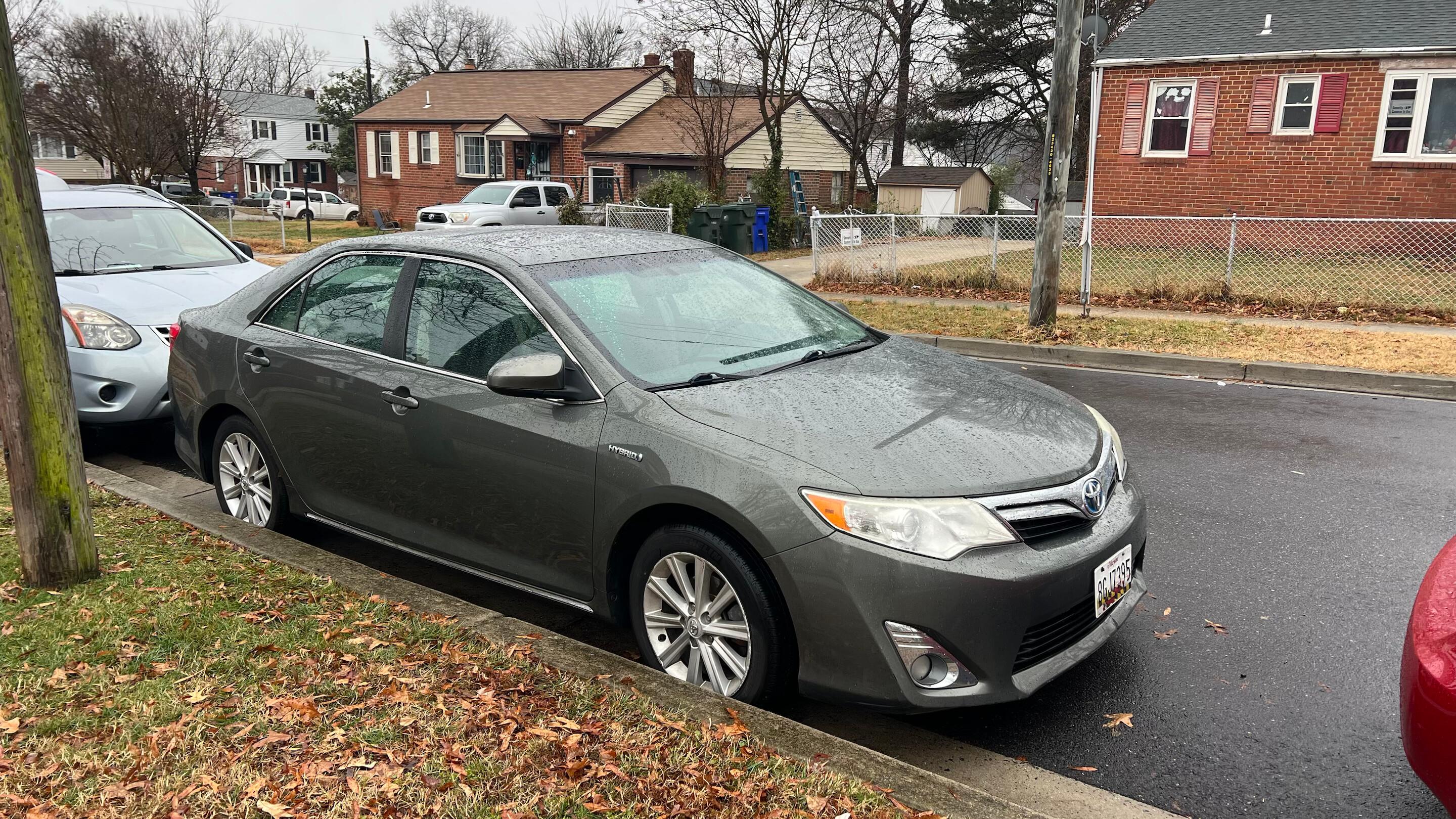 Toyota Camry Hybrid 2014 in Landover Hills, MD