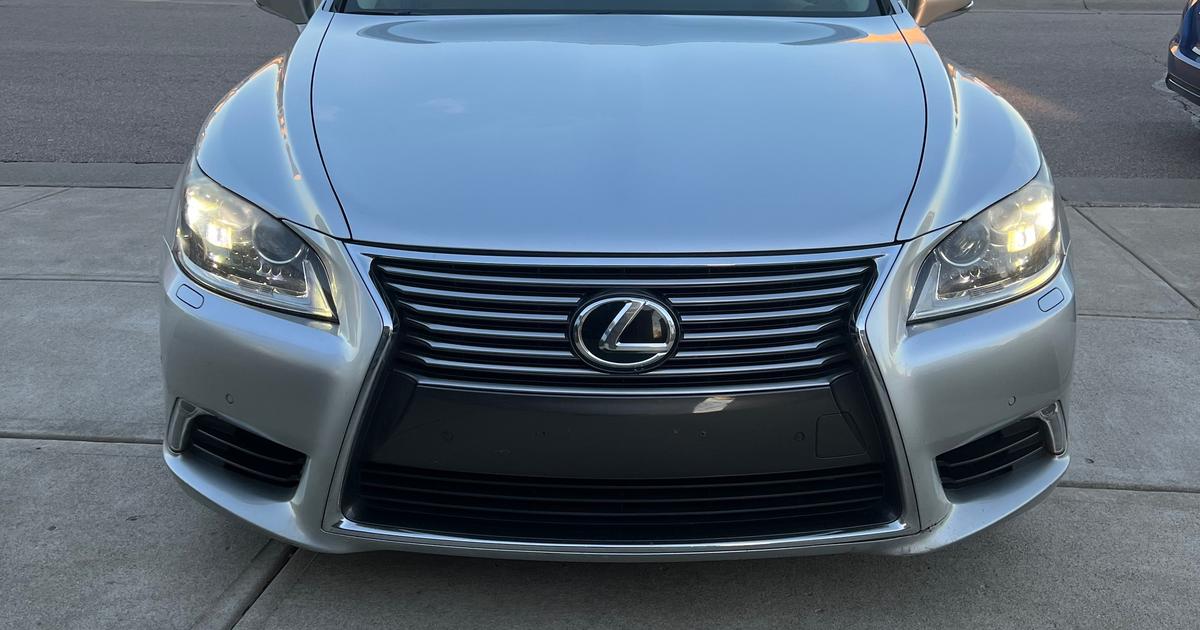 Lexus LS 2013 rental in Dayton, OH by Clarence R. Turo