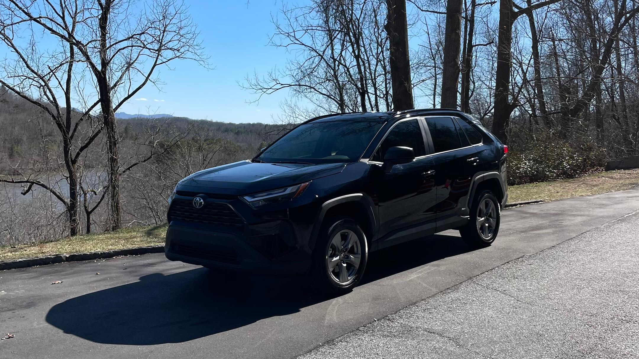 Toyota RAV4 Hybrid 2023 in Arden, NC