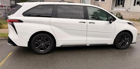 Toyota Sienna 2025