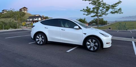 Tesla Model Y 2023