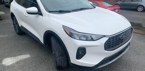 Ford Escape PHEV 2024