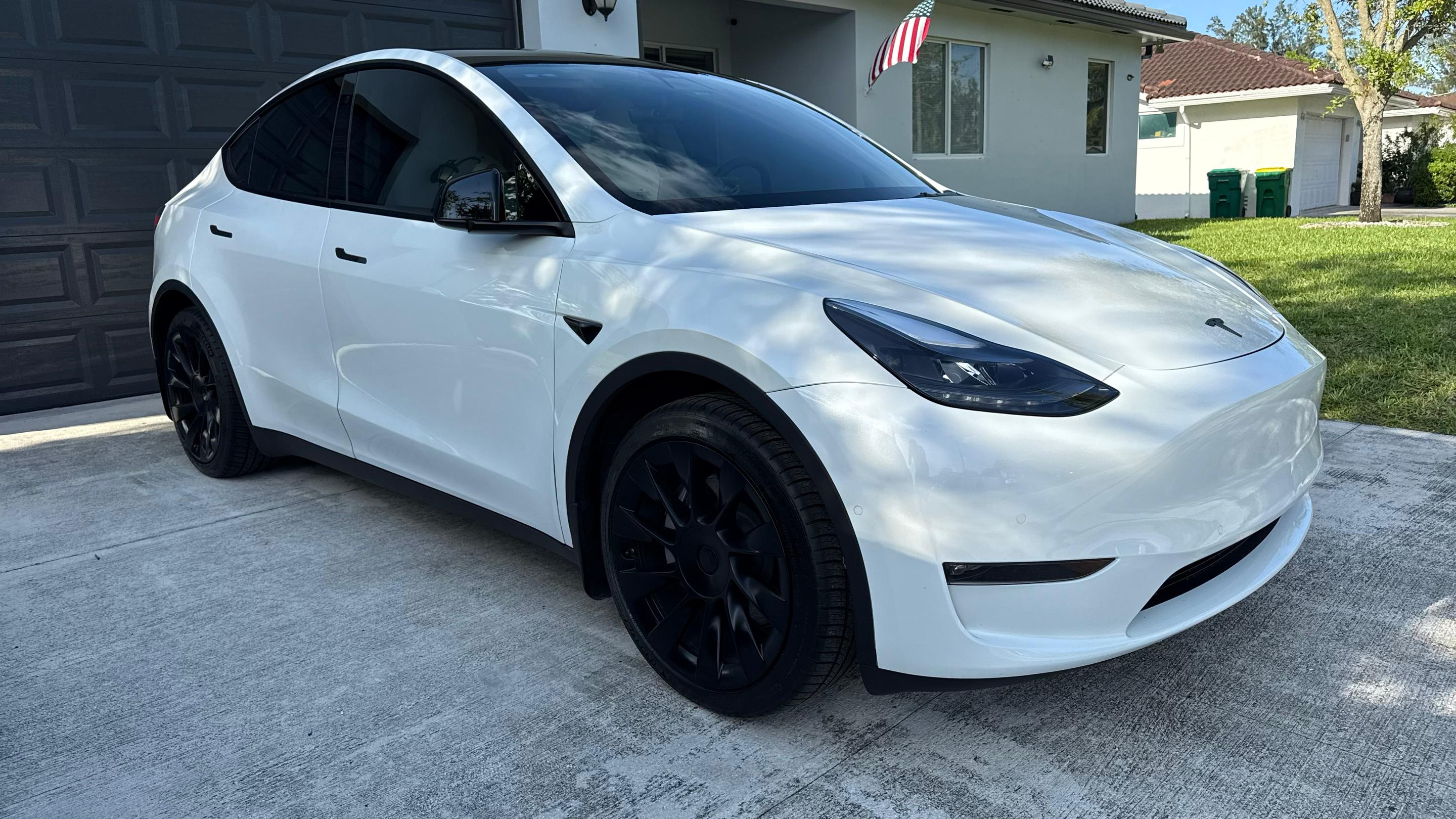 Tesla Model Y 2021 in Plantation, FL
