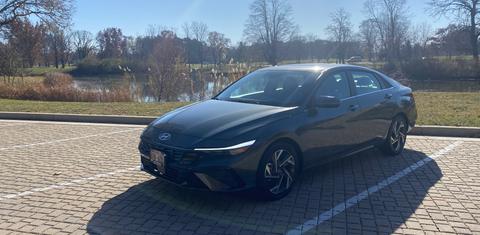 Hyundai Elantra 2025