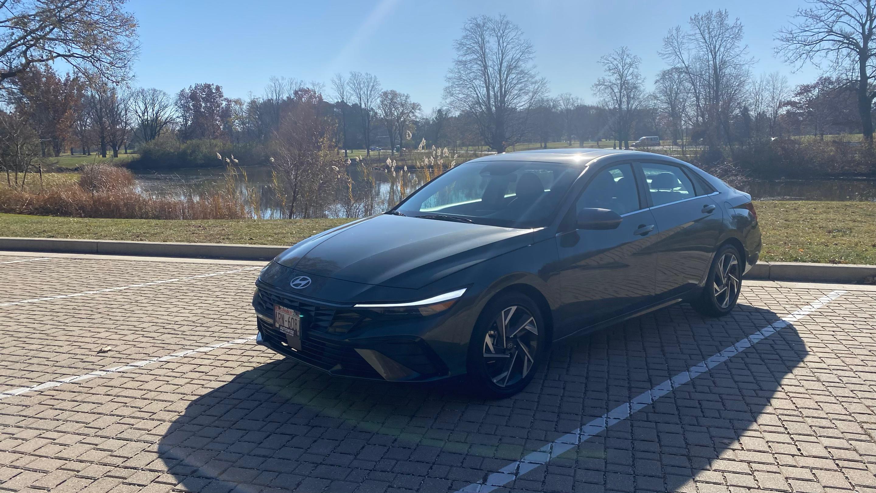 Hyundai Elantra 2025 in Milwaukee, WI