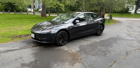 Tesla Model 3 2025