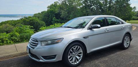 Ford Taurus 2014