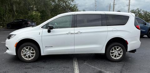 Chrysler Voyager 2025