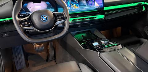 BMW i5 2025