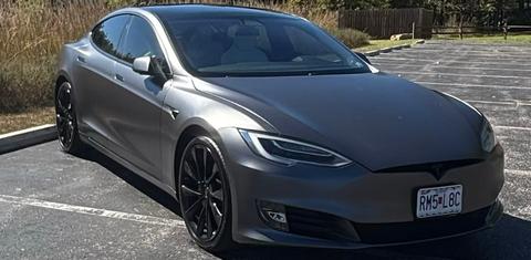 Tesla Model S 2019