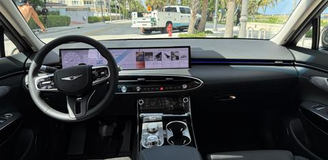 Genesis GV70 2026