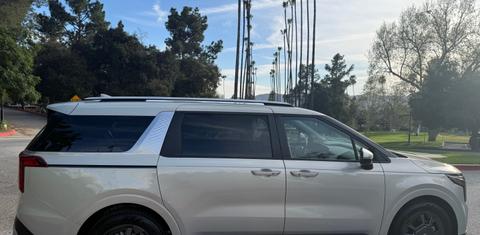 Kia Carnival Hybrid 2026