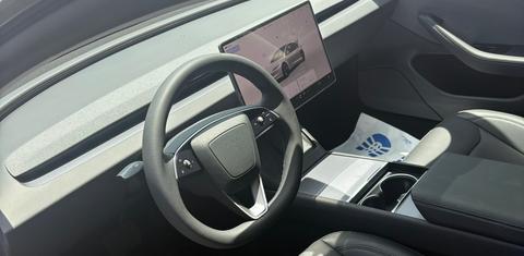 Tesla Model 3 2026