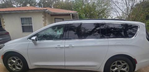 Chrysler Pacifica 2022