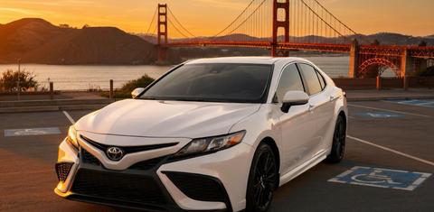 Toyota Camry 2021