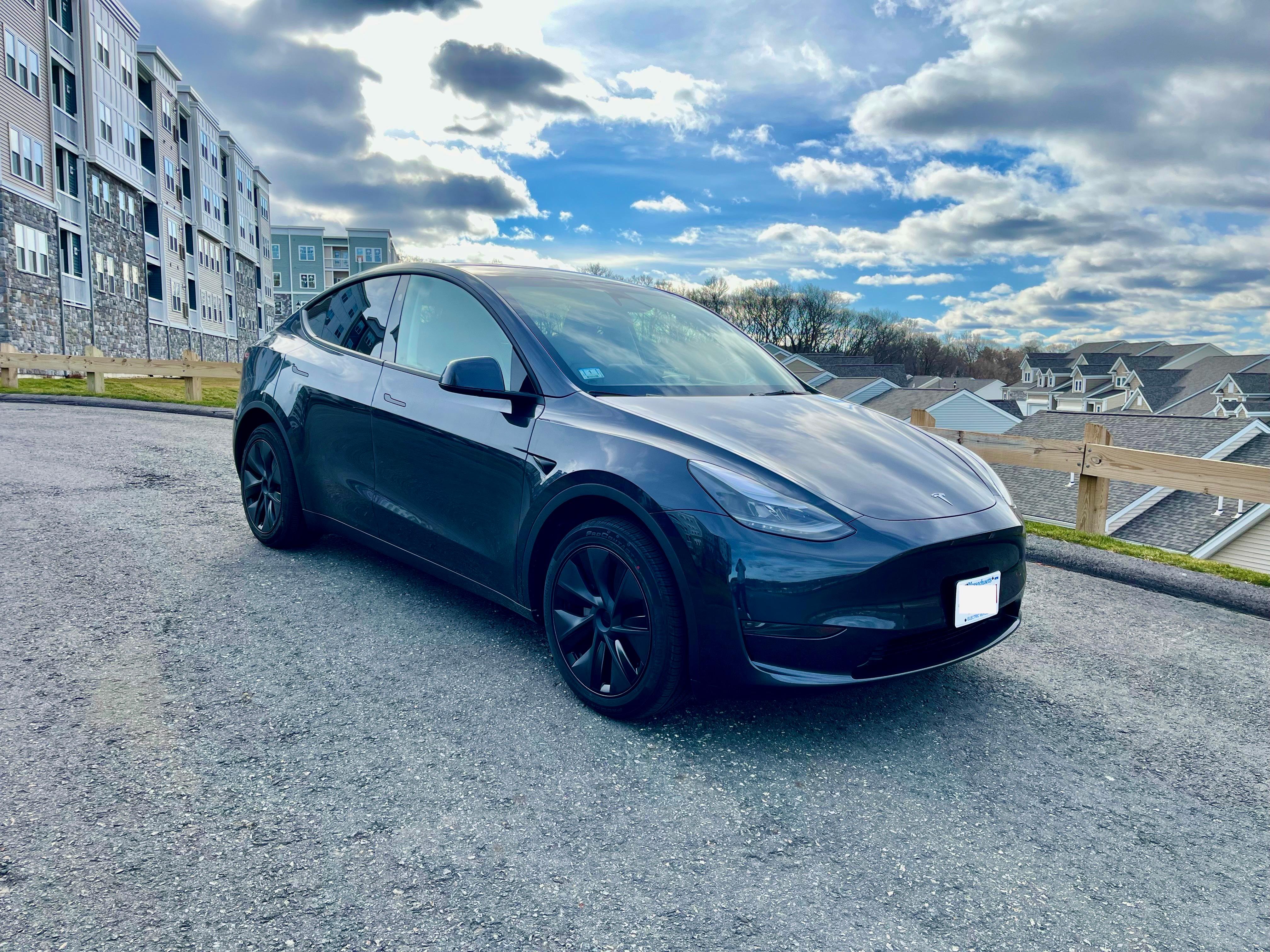 Tesla Model Y 2025 in Woburn, MA