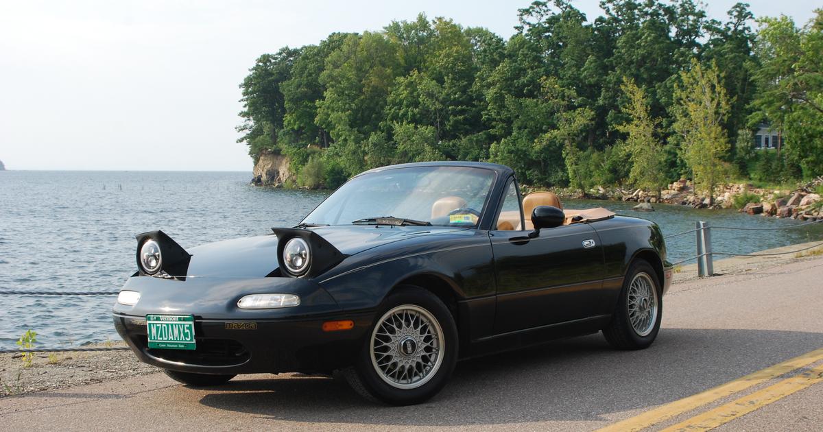 Mazda MX5 Miata 1992 rental in Shelburne, VT by Donal C. Turo