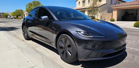 Tesla Model 3 2024