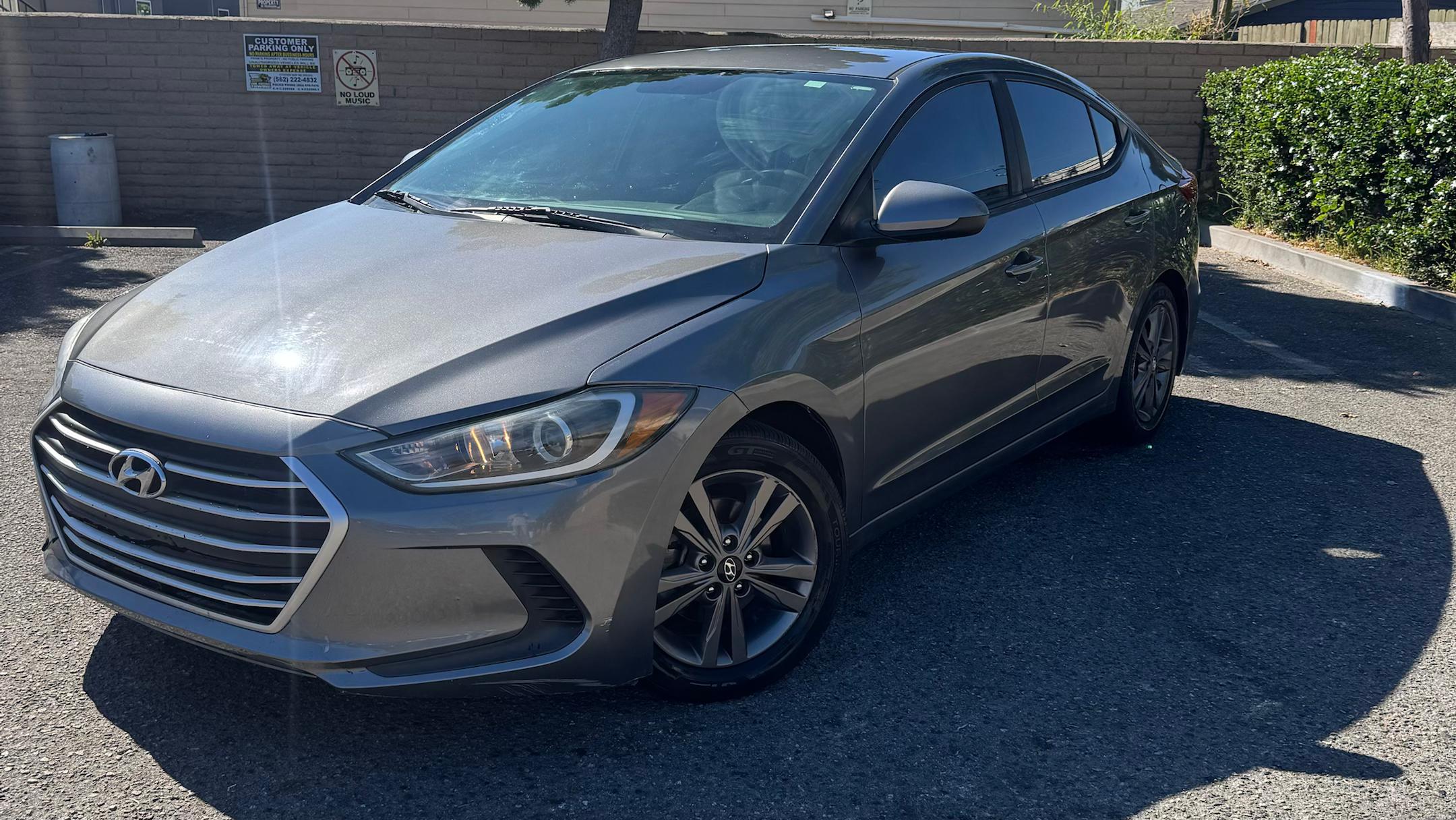 Hyundai Elantra 2018 in 