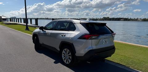 Toyota RAV4 2024