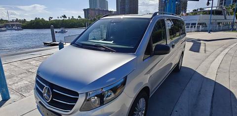 Mercedes-Benz Metris 2023