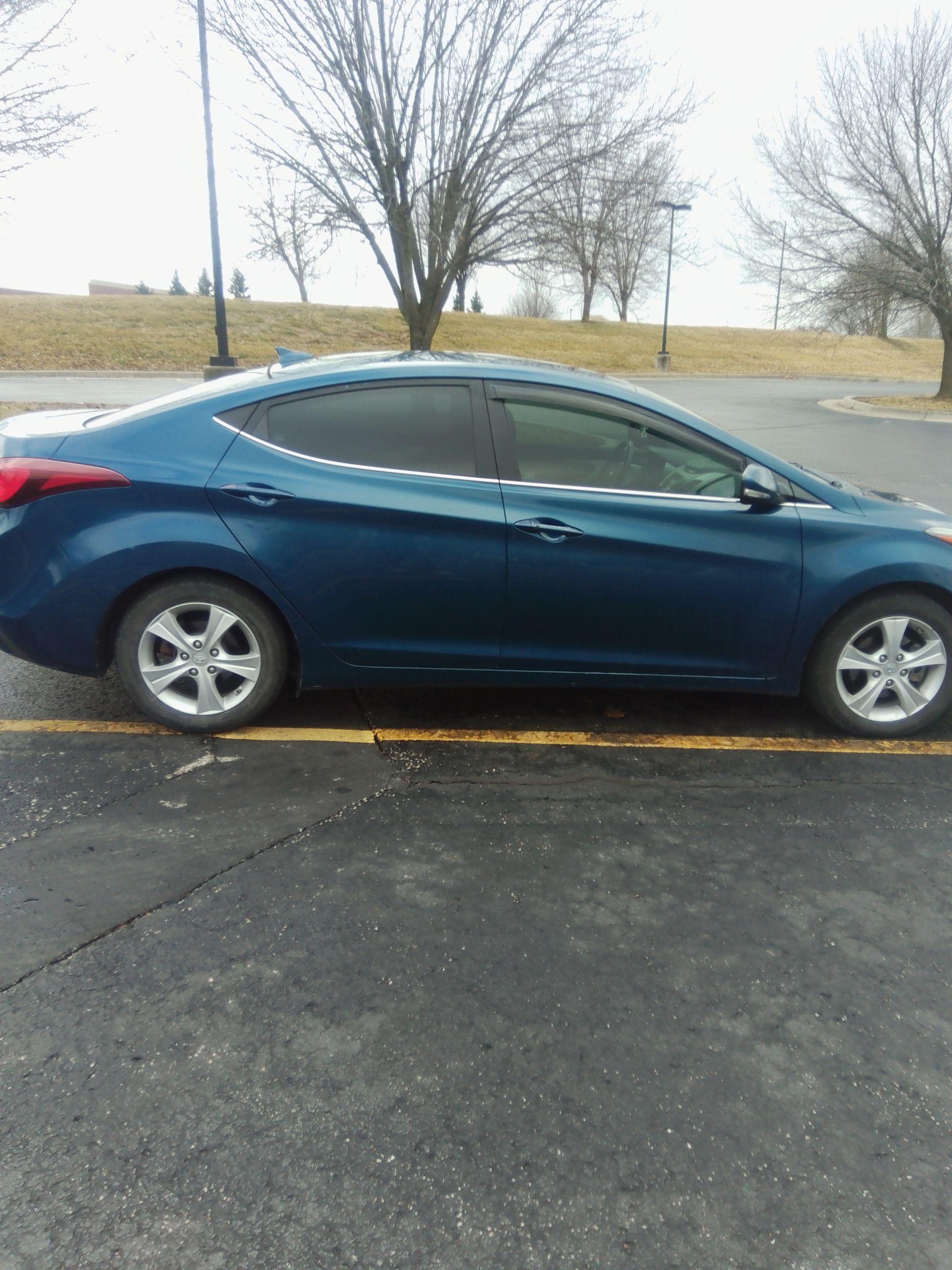 Hyundai Elantra 2016 in Columbia, MO