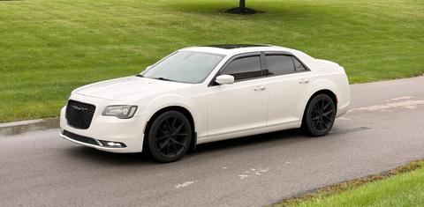 Chrysler 300 2016