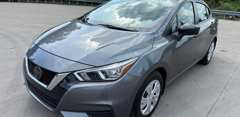 Nissan Versa 2021