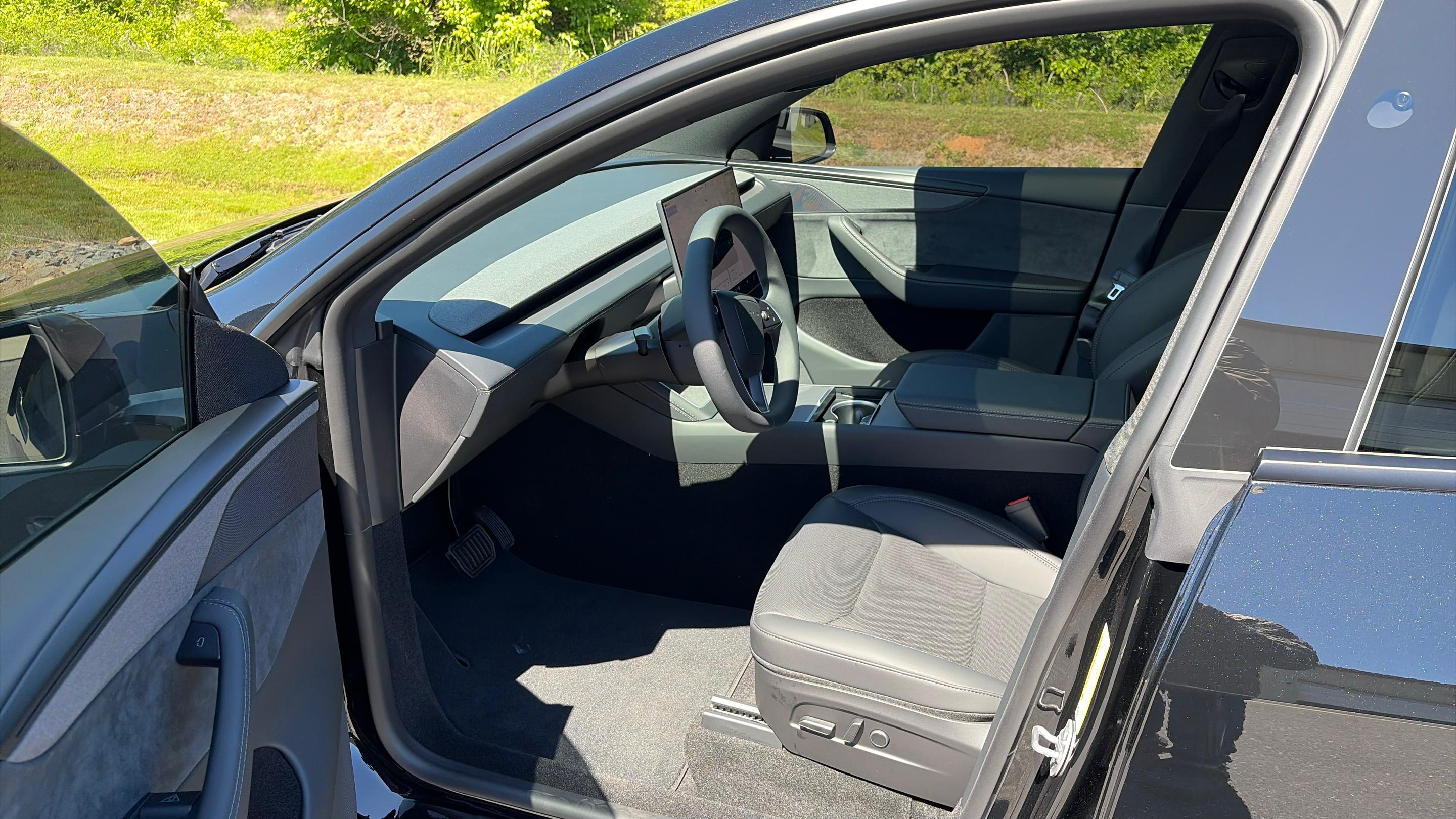 Tesla Model Y 2026 in Concord, NC