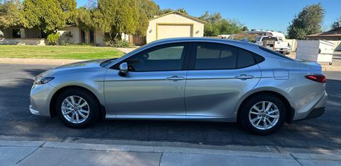 Toyota Camry Hybrid 2026