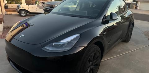 Tesla Model Y 2025