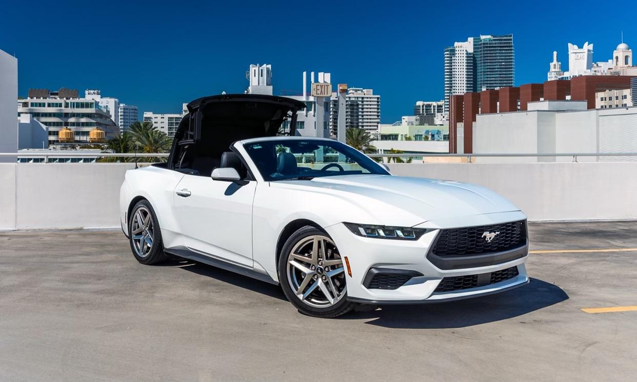 Ford Mustang 2025 EcoBoost