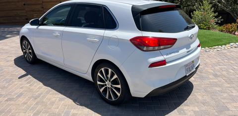 Hyundai Elantra GT 2018