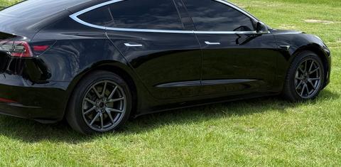 Tesla Model 3 2018