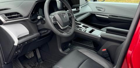 Toyota Sienna 2025