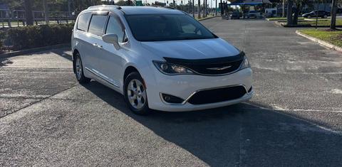 Chrysler Pacifica 2017