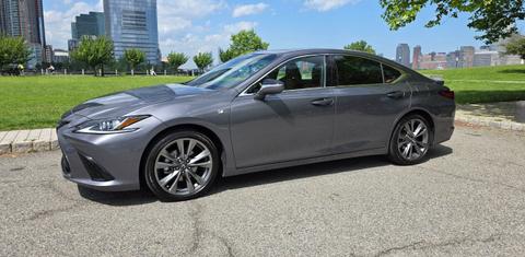 Lexus ES 2020