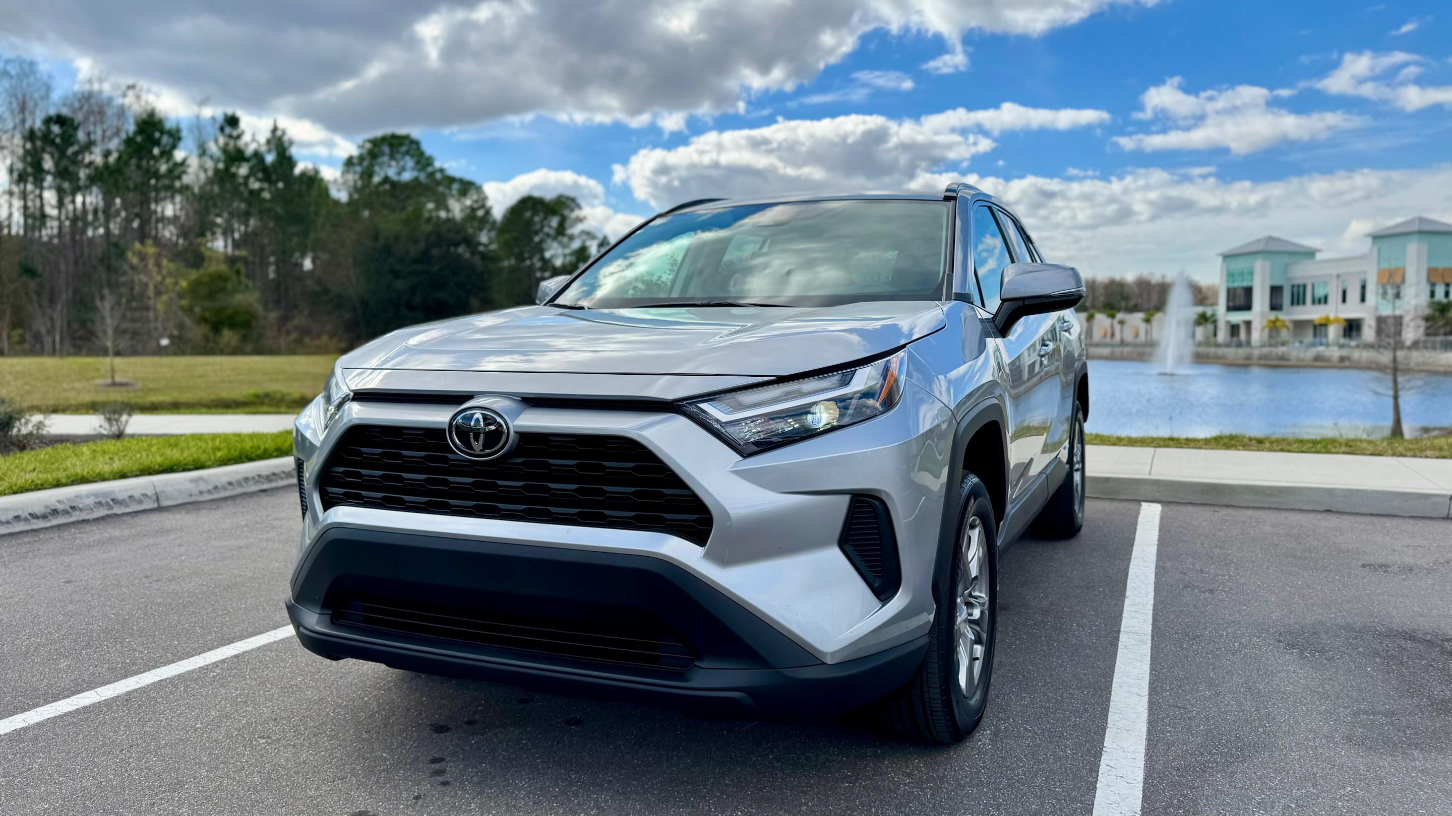 Toyota RAV4 Hybrid 2025 in Orlando, FL